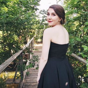 Meet your Posher, Alyssa